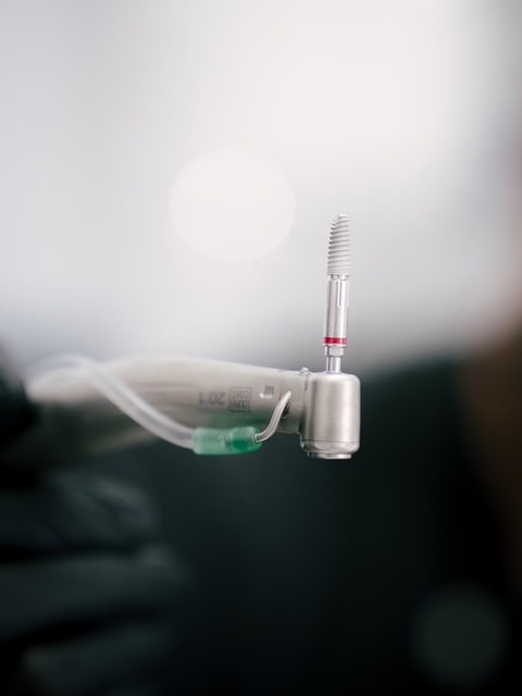 impianti dentali a Arezzo